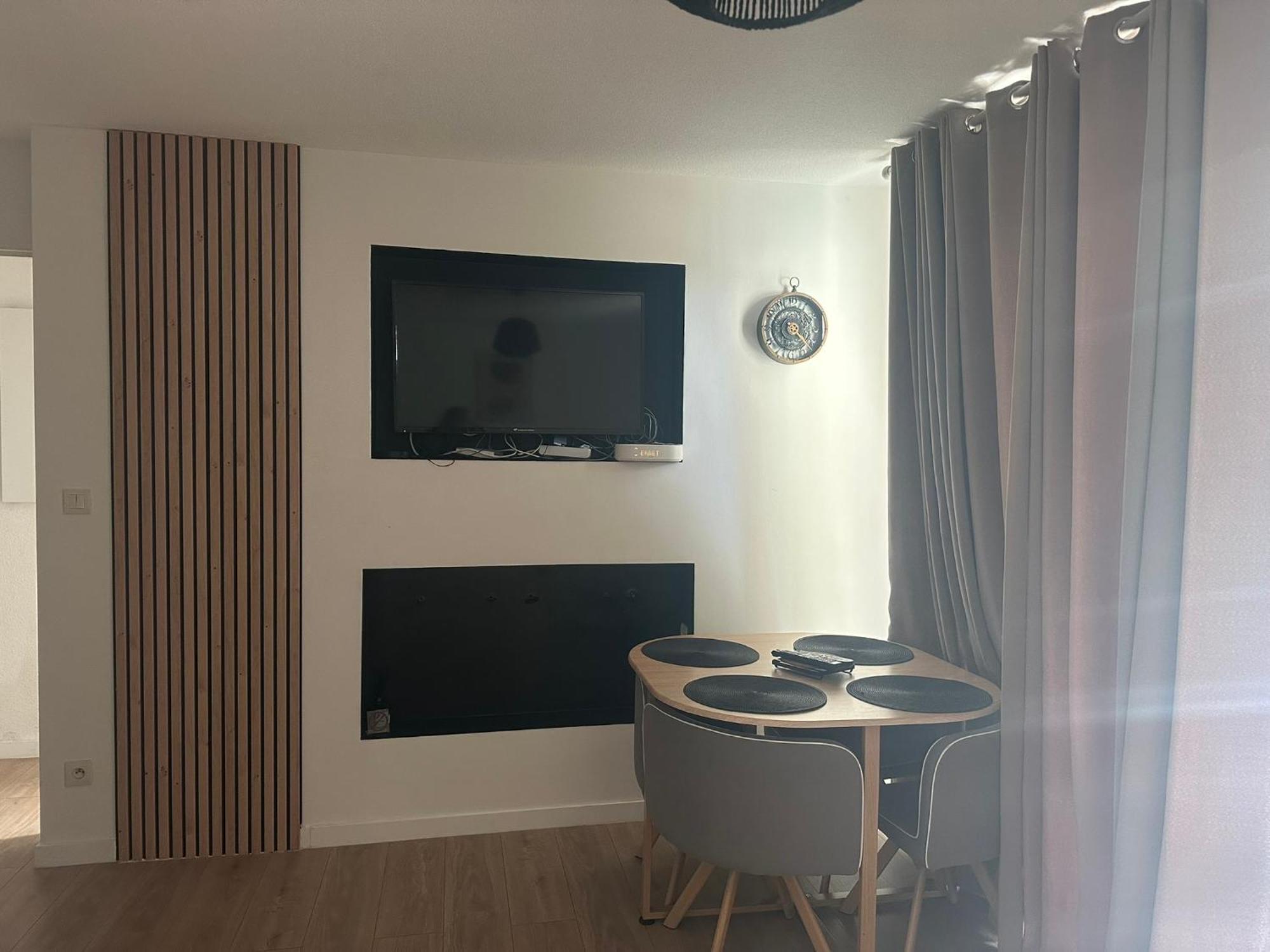 Appartement Cosy Avec Balcon Et Piscine Besanzón Exterior foto
